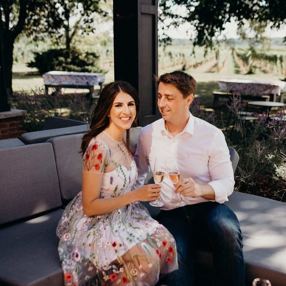 Meet your Posher, Justine - Picture 1 of 1